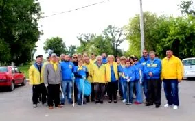 опозицію