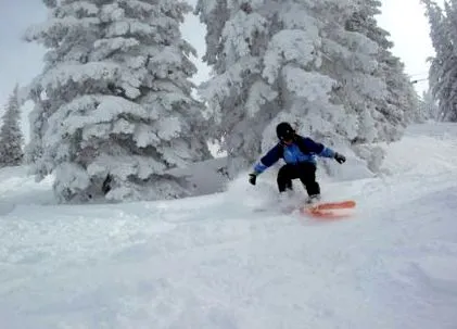 snowboardozással snowboardozással