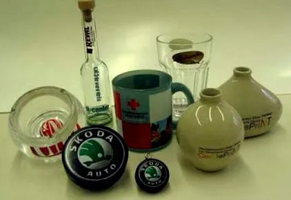 festékek