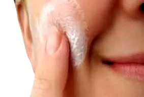 ниско молекуларна