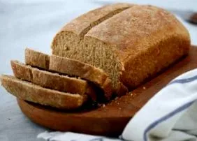celý