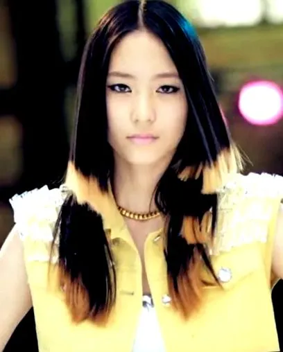 k-pop frizurája