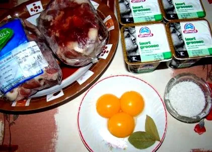 zsírtartalmú joghurtot