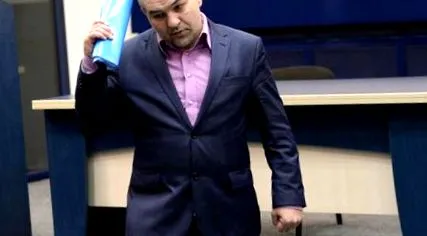 повлече