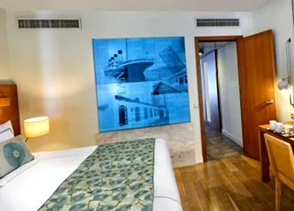 resort titanic