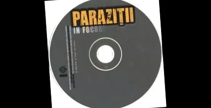 csatlakozik hozzájuk