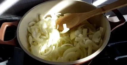 Étel Írta