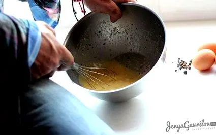 појадок француски