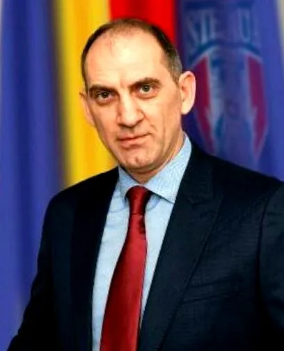 elnöke elnöke