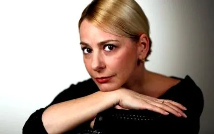 bűnözőkben naomi