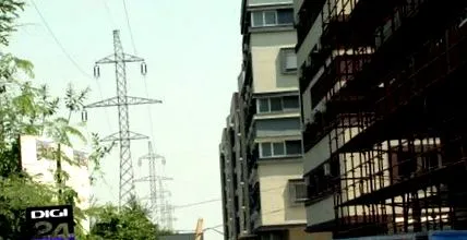 közelében