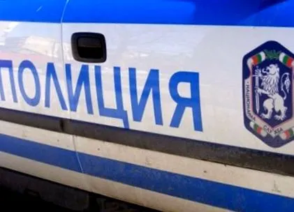 влетал полицаец