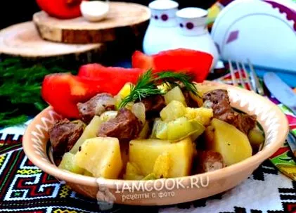 месо задушени