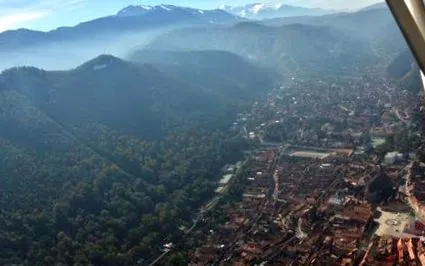 város