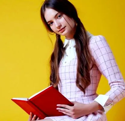 чудова студентського
