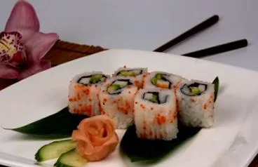 alakú sushi
