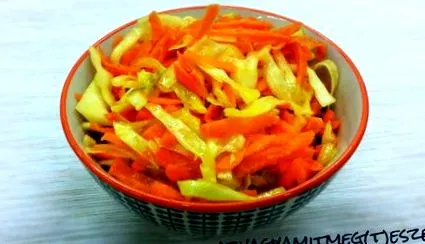 varză salată