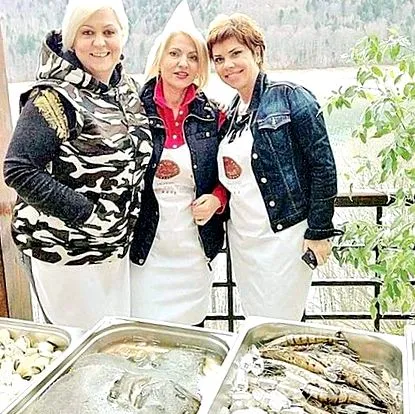 изглеждат сестрите
