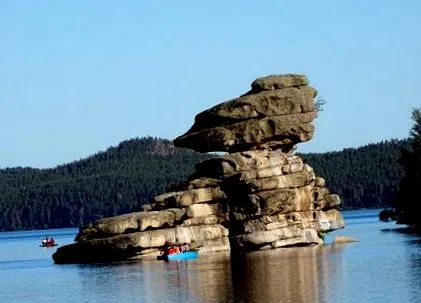 екскурсовод кілька