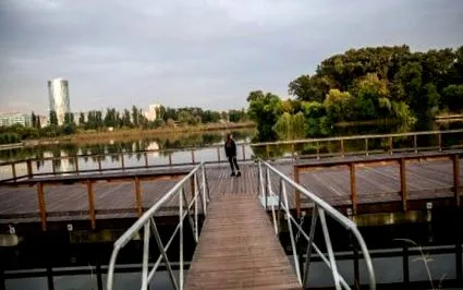 arról hogy
