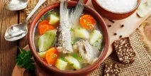 Рецепт юшки в домашніх умовах з фото з коропа, судака домашніх