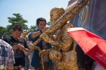 Все про Wat Huay Mongkol в Хуахін - фото, відео, опис та карта mongkol