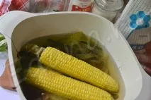 Заготівля кукурудзи на зиму в качанах зиму