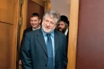 активів