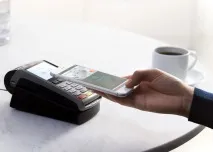 Що краще Apple Pay або Samsung Pay порівняння платіжних систем NFC в Україні краще