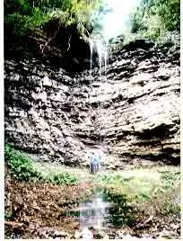 водоспаду