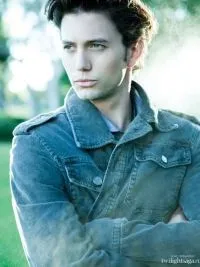 Джексон Ретбоун (Jackson Rathbone) фото актора,біографія Ретбоуна 2019 джексон
