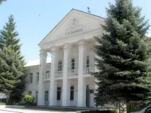 културен