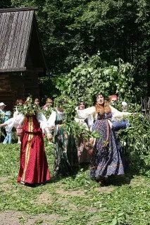 Традиції святкування та забави Трійці на Русі трійці