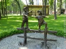 Як бути, якщо родичі намагаються сісти на голову, стосунки між людьми родичі