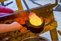 Як роблять бульбашки у склі бульбашки