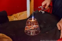 Як роблять бульбашки у склі скла