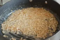 Тушкована курка з чорносливом у винному соусі чорносливом