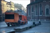 Як прибирають сміття у Кракові сміття