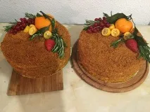 Карамельний медовик – незабутній смак свята медовик