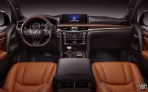 Lexus LX 2016 після рестайлінгу виглядає стильно і сучасно. 2016