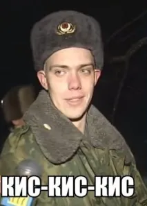 Кошеня, що впало на карниз 12-го поверху, врятували в Сінгапурі. впало
