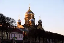 На вихідні зі Смоленська до Санкт-Петербурга обираємо найкращі шляхи смоленська