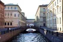 На вихідні зі Смоленська до Санкт-Петербурга обираємо найкращі шляхи вихідні