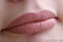 помади