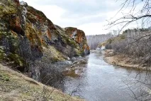 Ольгин водоспад та Зотинська печера зотинська