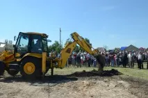 Перший пішов у Донському розпочали будівництво будинку культури - Культура будівництво