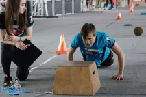 Чудова шістка чудова