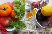 Рецепт салату з помідорів зі свіжими сливами на салату