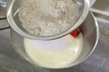 бісквітний