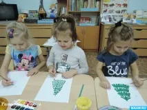 Малювання ялинок різними способами ялинок